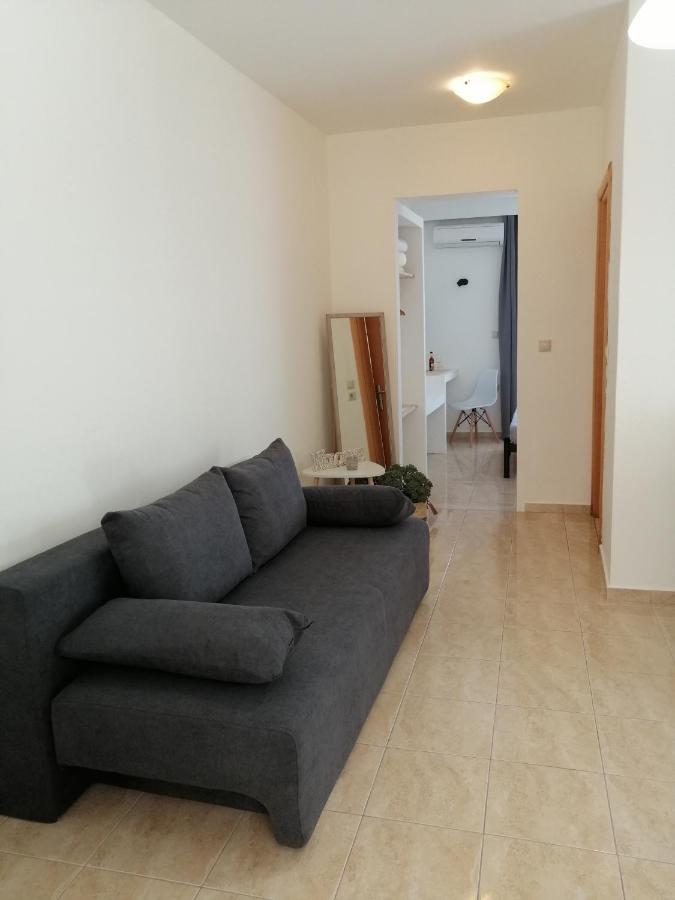 Oasis Apartments Λιβάδια Εξωτερικό φωτογραφία