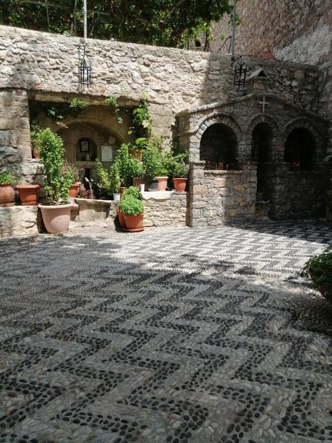 Oasis Apartments Λιβάδια Εξωτερικό φωτογραφία